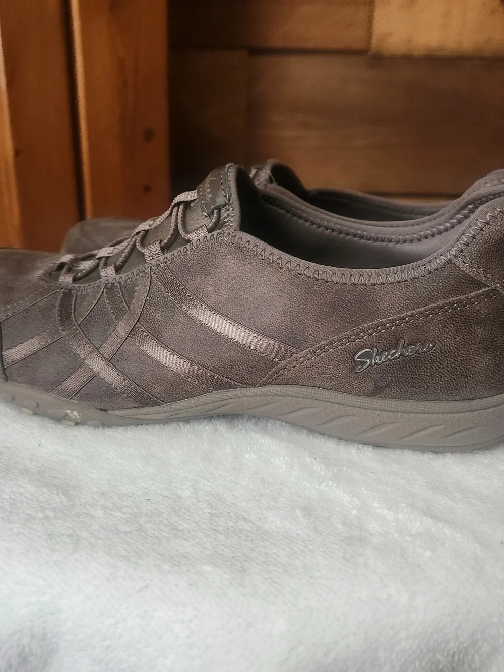 Skechers Brown Slip-On Casual Walking Shoes Womens Size 11